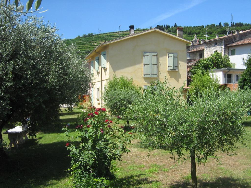 Due Archi Bed and Breakfast SantʼAmbrogio di Valpolicella Buitenkant foto